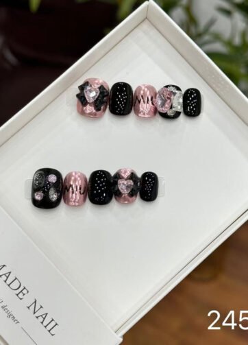 24594#MIU Black and Pink