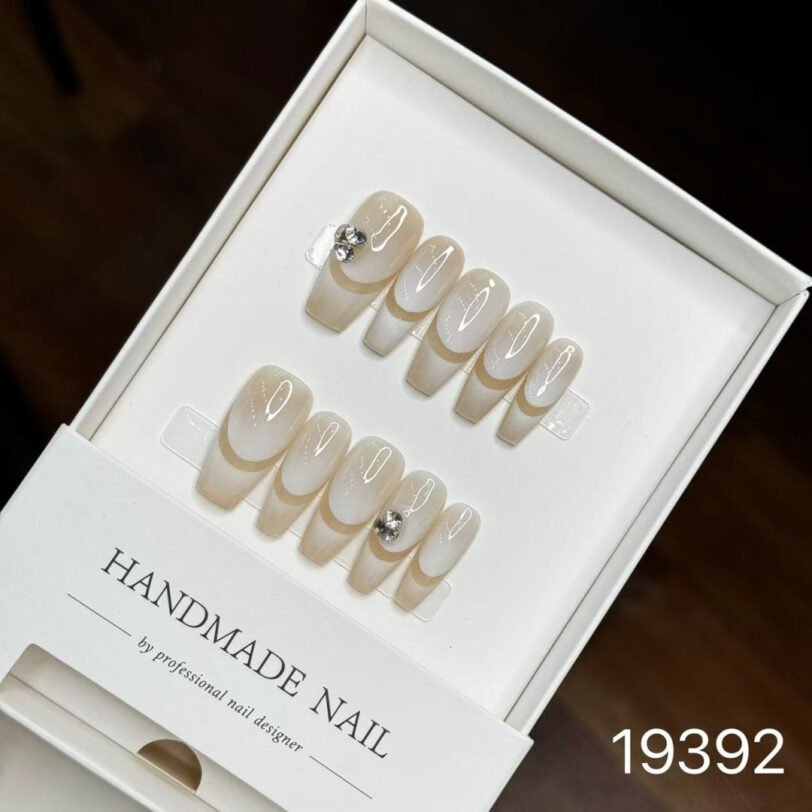 19392#French Style Rhinestone Embellishment