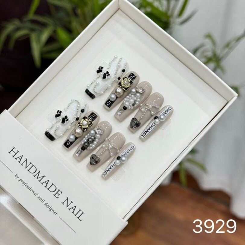 3929#Little Fragrance Party
