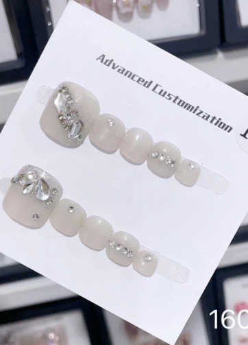 Minimalist Crushed Diamond