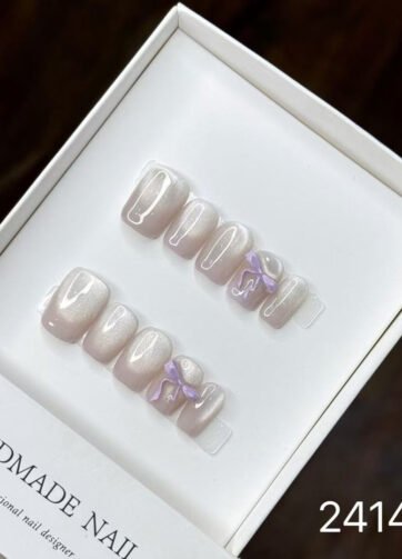 241426#Icy Taro Short Square Nails