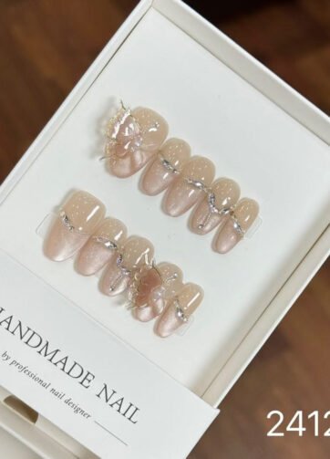 241210#Ice Butterfly Short Oval