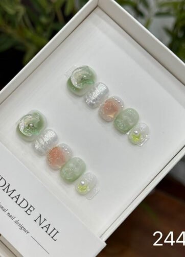 24405#Moonlight Butterfly