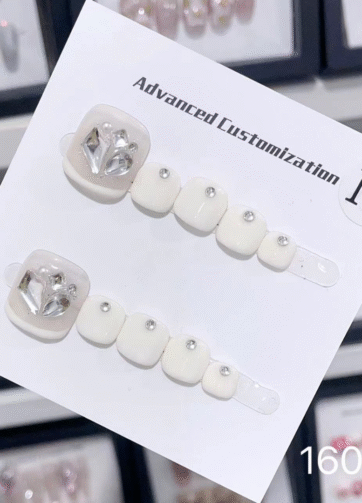 Almond White Diamond
