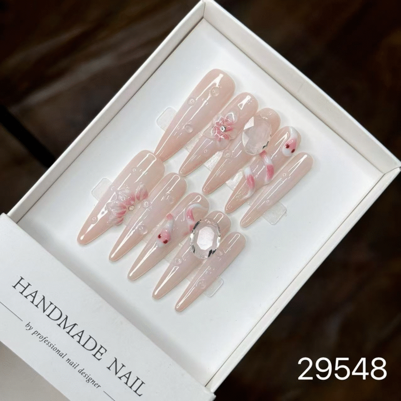 29548#Pink Carved Jade Snake