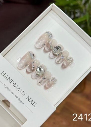 241279#Past Clouds in Ellipse