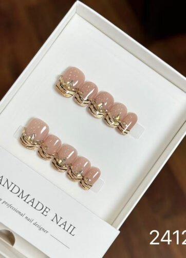 241216#Fingertip Leopard Print Short Square