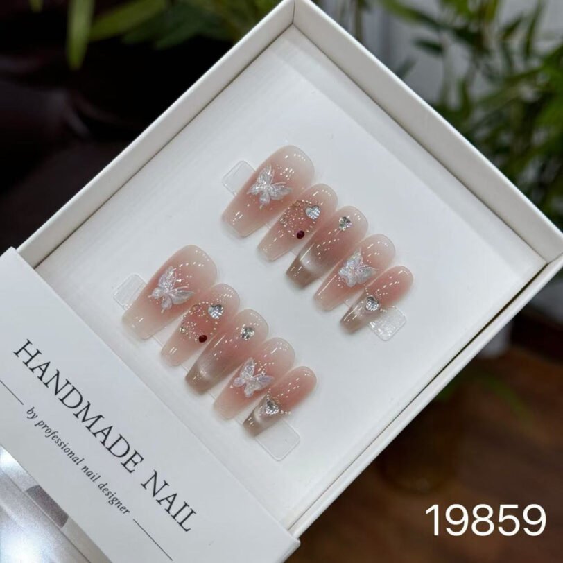 19859#Fluttering Butterfly
