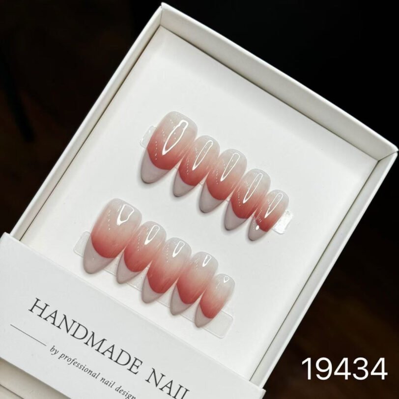 19434#Almond Gradient French