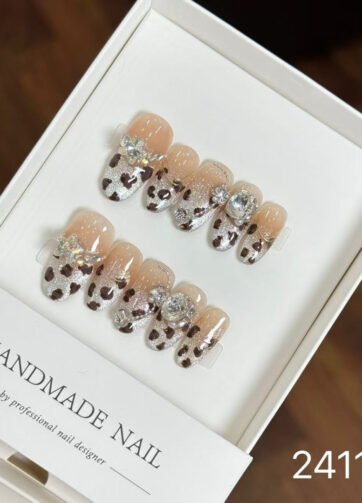 241196#Cat Eye Leopard Print Short Nails