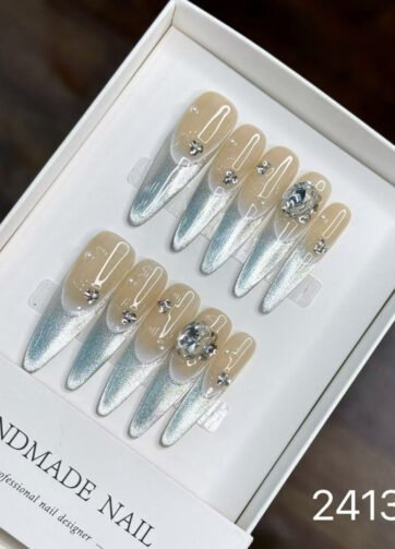 241360#Ice Queen Nail Art