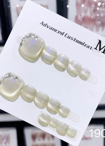 Milky Yellow Cat Eye