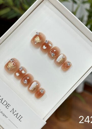 24216#Creamy Sweetheart Short Round