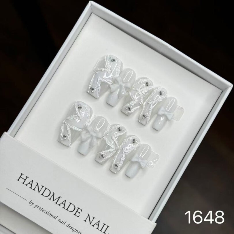 1648#White Ribbon Nails