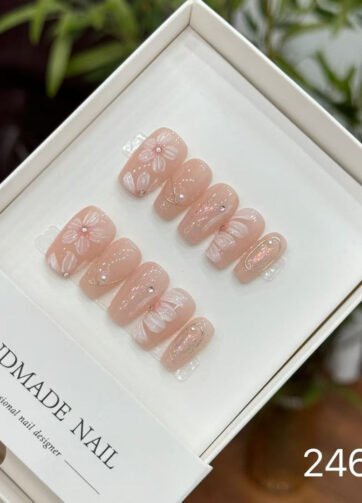 24695#Half-Moon Peach Blossom