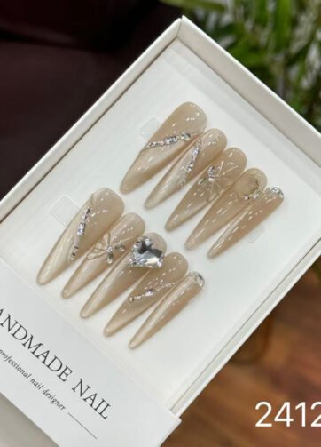 241282#Western Region Butterfly Fine Dog