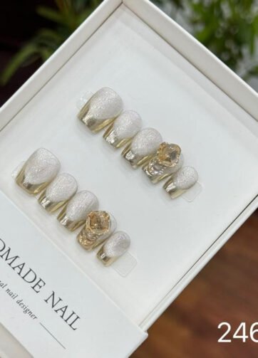 24683#Dream Paris Short