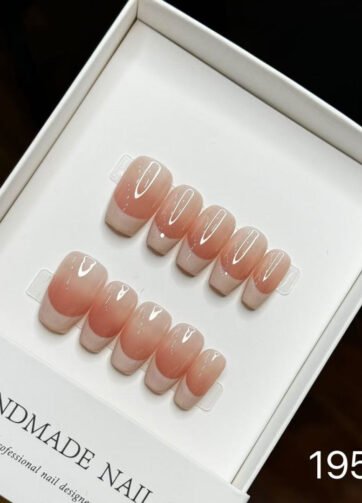 19503#Honey Powder French Nails