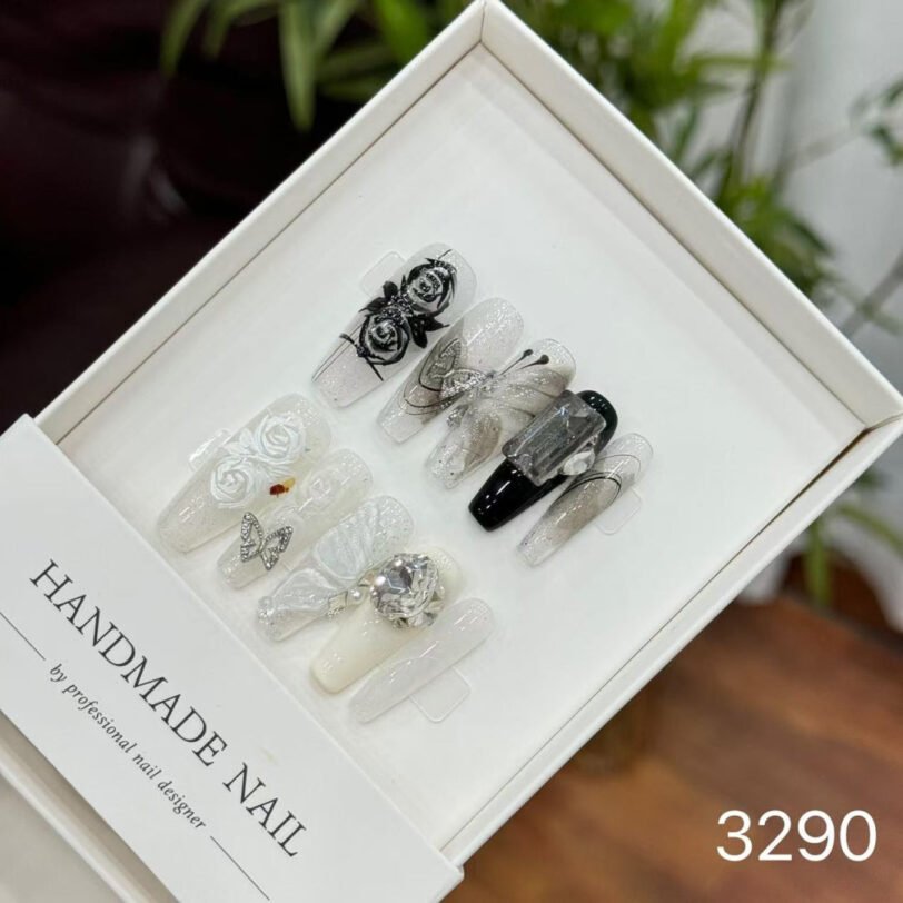 3290#Twin Roses