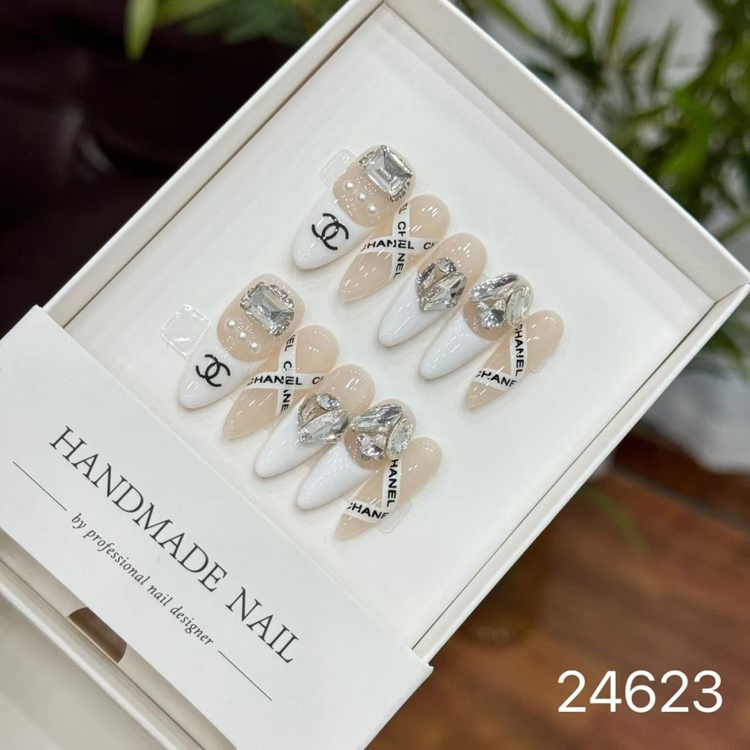 24623#Noble Lady Little Fragrance Long Pointed Nails