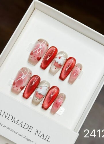 241297#Strawberry Cake T