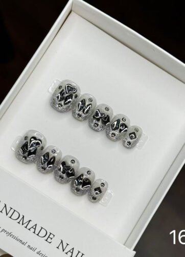1682#Black Diamond Short Nails
