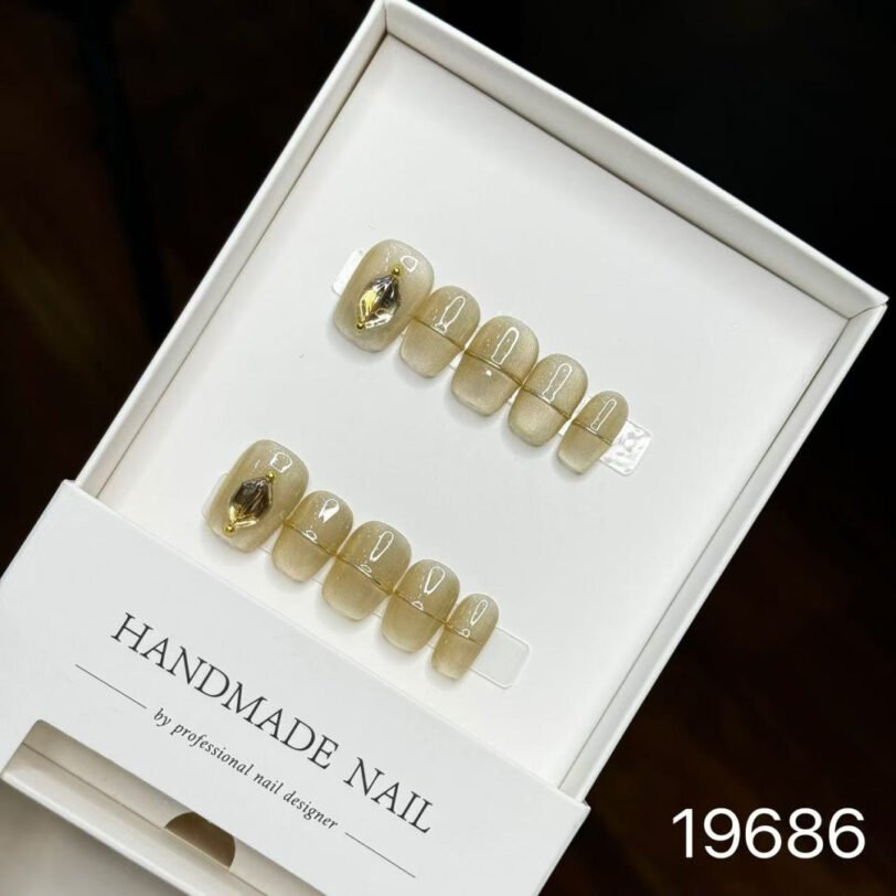 19686#Dreamy Champagne