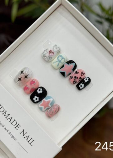 24506#Colorful Graffiti Nail Art