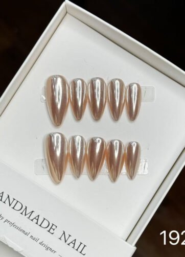 19288#Almond Powder Mirror Nail Polish
