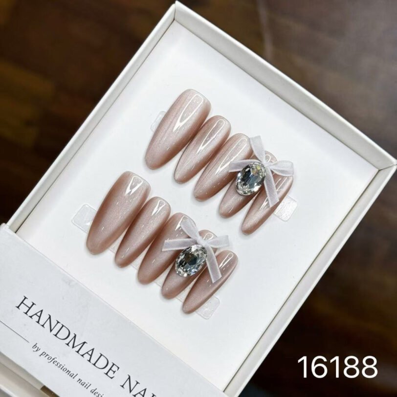 16188#Girl Next Door Nail Art