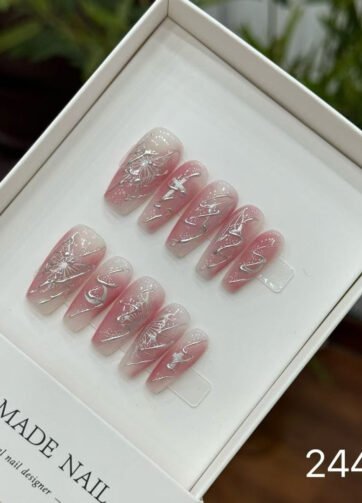 24425#Ice Wing Butterfly