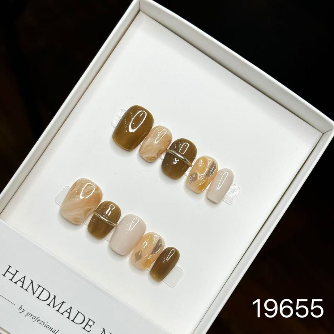 19655#Chestnut Latte