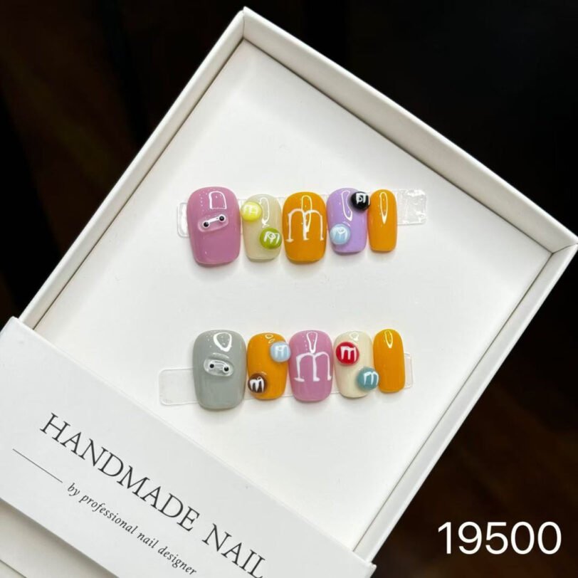 19500#Little Monster and M&M's