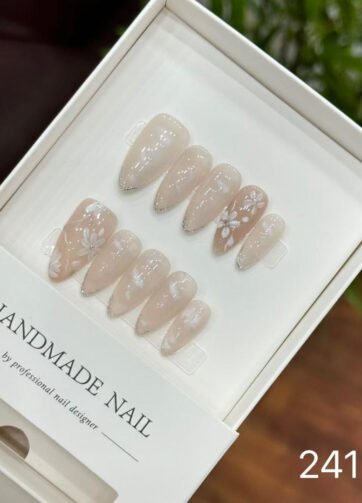 241191#Whispering Petals