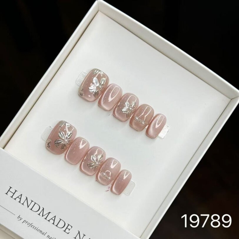 19789#Pink Cat Eye