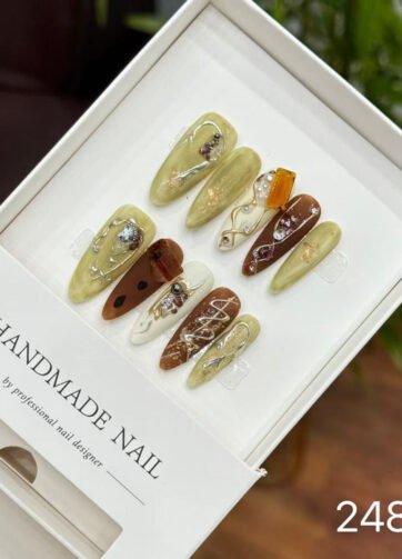 24860#Golden Foil Radiant Long Tips