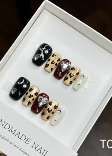 T008#Golden Leopard