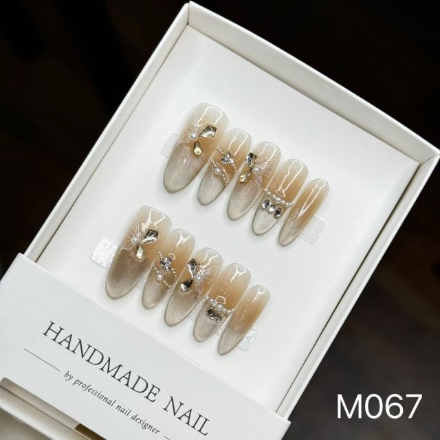 M067#Autumn Butterfly