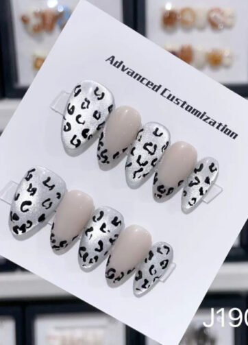 J19001#Silver Leopard Print