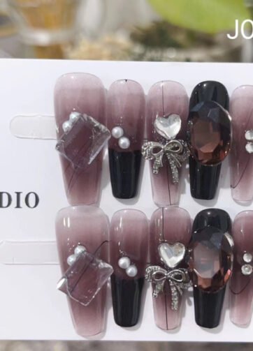 Tipsy Nail Art